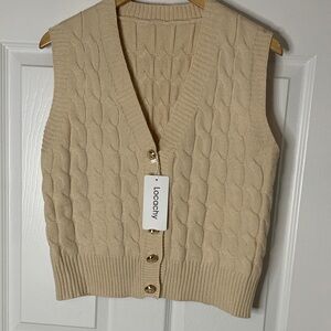 Cream Cable-Knit V-Neck Button Sweater Vest #3
